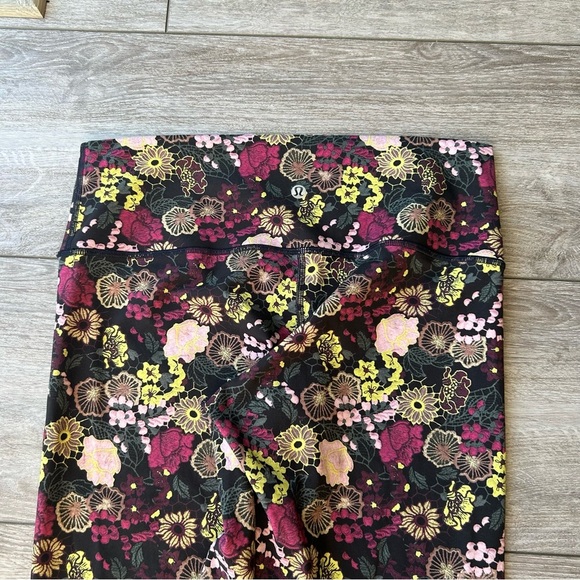 Lululemon Wunder Under Hi-Rise Tight 28" Fluorolace Multi - Picture 13 of 13